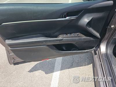 2024 Toyota Camry SE - zdjęcie 15 z 31 - miniatura