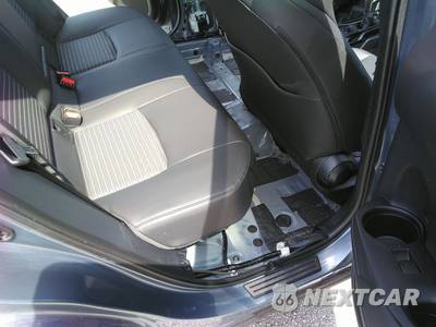 2023 Toyota Corolla Cross Hybrid XSE - zdjęcie 36 z 37 - miniatura