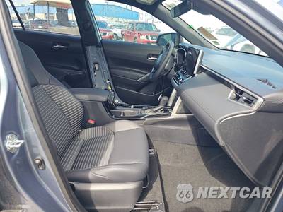 2023 Toyota Corolla Cross Hybrid XSE - zdjęcie 14 z 37 - miniatura
