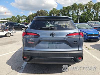 2023 Toyota Corolla Cross Hybrid XSE - zdjęcie 13 z 37 - miniatura
