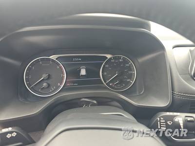 2025 Nissan Rogue SV - zdjęcie 18 z 24 - miniatura