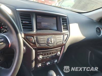 2014 Nissan Pathfinder SL - zdjęcie 11 z 30 - miniatura