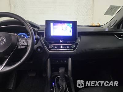 2024 Toyota Corolla Cross XLE - zdjęcie 11 z 19 - miniatura