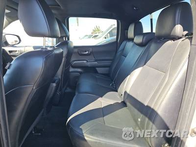 2022 Toyota Tacoma TRD Sport Crew Cab Long Bed - zdjęcie 13 z 31 - miniatura