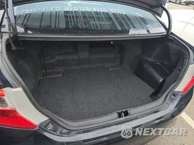2013 Toyota Camry Hybrid XLE - zdjęcie 16 z 36 - miniatura