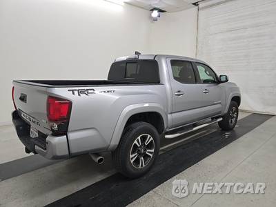 2019 Toyota Tacoma TRD Sport Crew Cab Medium Bed - zdjęcie 4 z 22 - miniatura