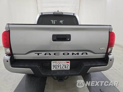 2019 Toyota Tacoma TRD Sport Crew Cab Medium Bed - zdjęcie 5 z 22 - miniatura