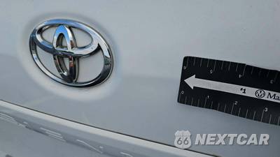 2014 Toyota Sienna L 7-Passenger 119.3" WB - zdjęcie 27 z 52 - miniatura