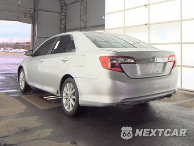 2013 Toyota Camry XLE - zdjęcie 6 z 47 - miniatura