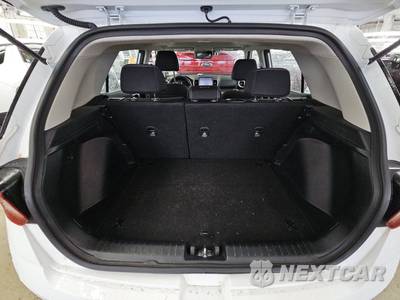 2025 Hyundai Venue SEL - zdjęcie 16 z 21 - miniatura