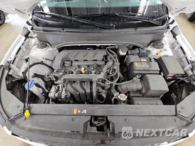 2025 Hyundai Venue SEL - zdjęcie 15 z 21 - miniatura