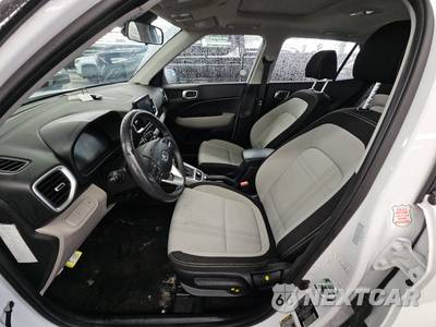 2025 Hyundai Venue SEL - zdjęcie 7 z 21 - miniatura