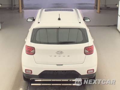 2025 Hyundai Venue SEL - zdjęcie 5 z 21 - miniatura