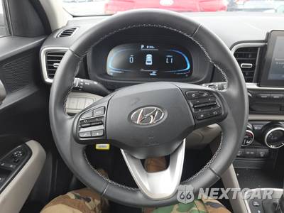 2025 Hyundai Venue SEL - zdjęcie 10 z 39 - miniatura