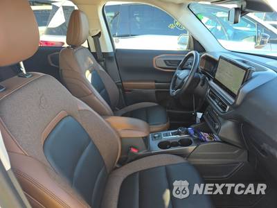 2025 Ford Bronco Sport Outer Banks - zdjęcie 8 z 18 - miniatura