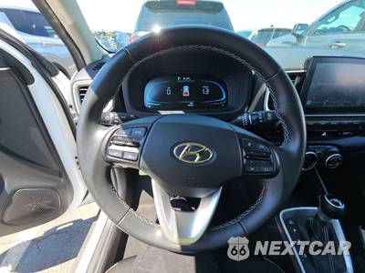 2025 Hyundai Venue SEL - zdjęcie 10 z 28 - miniatura
