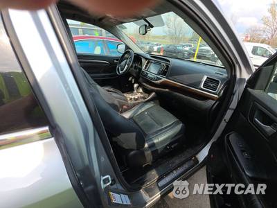 2016 Toyota Highlander Limited - zdjęcie 8 z 27 - miniatura
