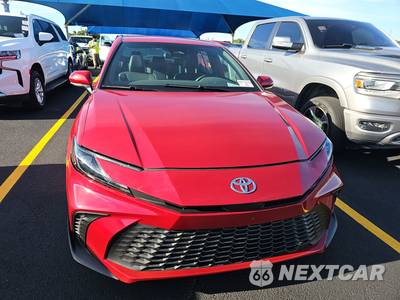 2025 Toyota Camry SE - zdjęcie 2 z 20 - miniatura