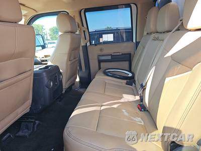 2013 Ford Super Duty F-250 Lariat Crew Cab Medium Bed - zdjęcie 13 z 17 - miniatura