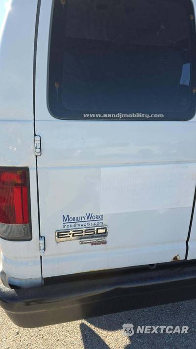 2013 Ford E-250 Commercial Cargo Van 138.0" WB - zdjęcie 49 z 56 - miniatura