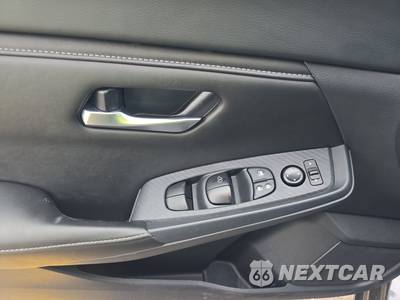 2025 Nissan Sentra SV - zdjęcie 9 z 27 - miniatura