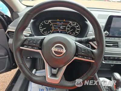 2025 Nissan Altima SR - zdjęcie 10 z 20 - miniatura