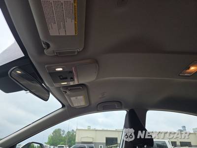 2025 Toyota Camry LE - zdjęcie 19 z 23 - miniatura