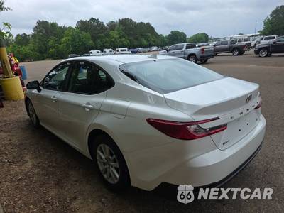 2025 Toyota Camry LE - zdjęcie 6 z 23 - miniatura