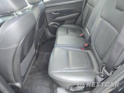 2023 Hyundai Tucson Limited - zdjęcie 13 z 39 - miniatura