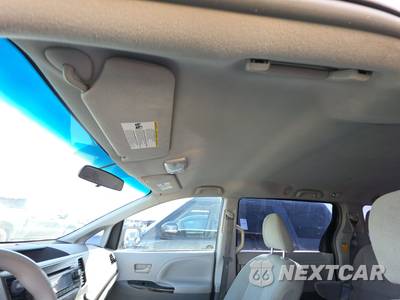 2014 Toyota Sienna L 7-Passenger 119.3" WB - zdjęcie 21 z 43 - miniatura