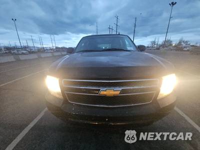 2013 Chevrolet Suburban 1500 LT 1LT - zdjęcie 2 z 48 - miniatura