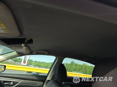 2017 Nissan Altima 2.5 SR - zdjęcie 18 z 36 - miniatura