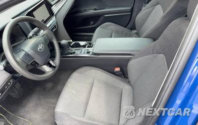 2026 Toyota Camry LE - zdjęcie 9 z 11 - miniatura