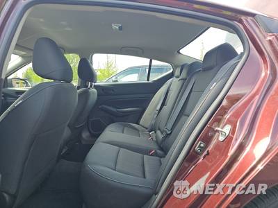 2024 Nissan Altima SV - zdjęcie 13 z 36 - miniatura