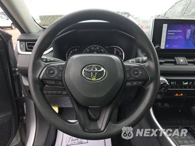 2024 Toyota RAV4 XLE - zdjęcie 10 z 27 - miniatura