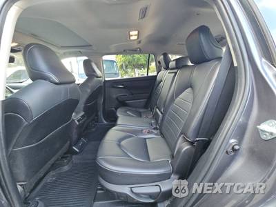 2021 Toyota Highlander XLE - zdjęcie 13 z 25 - miniatura