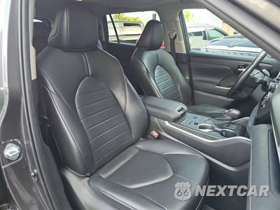 2021 Toyota Highlander XLE - zdjęcie 8 z 25 - miniatura