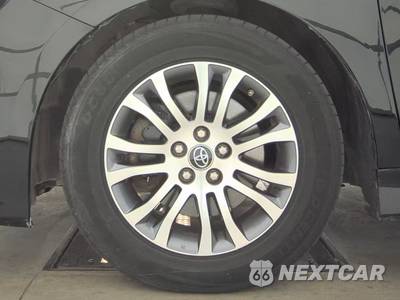 2020 Toyota Sienna XLE 8-Passenger 119.3" WB - zdjęcie 9 z 31 - miniatura