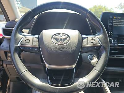 2021 Toyota Highlander LE - zdjęcie 10 z 22 - miniatura