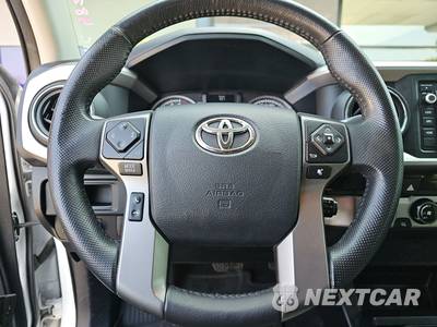 2017 Toyota Tacoma SR5 Crew Cab Medium Bed - zdjęcie 10 z 25 - miniatura