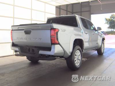 2025 Toyota Tacoma TRD Sport Crew Cab Medium Bed - zdjęcie 4 z 19 - miniatura