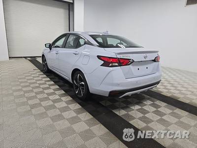 2025 Nissan Versa SR - zdjęcie 6 z 23 - miniatura