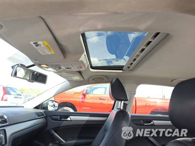 2014 Volkswagen Passat TDI SE w/Sunroof - zdjęcie 17 z 44 - miniatura