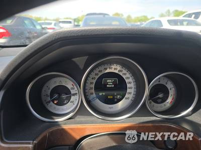 2014 Mercedes-Benz E 350 4MATIC Sedan - zdjęcie 12 z 29 - miniatura