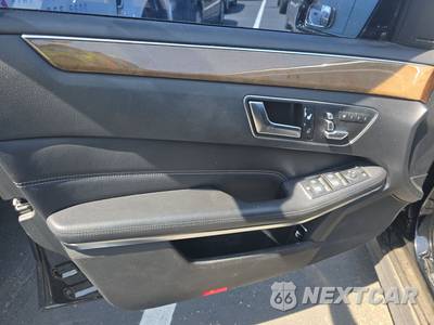 2014 Mercedes-Benz E 350 4MATIC Sedan - zdjęcie 9 z 29 - miniatura