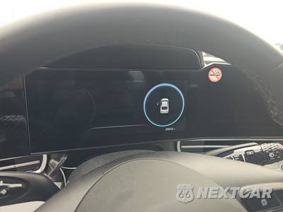 2025 Hyundai Elantra Hybrid Limited - zdjęcie 12 z 17 - miniatura
