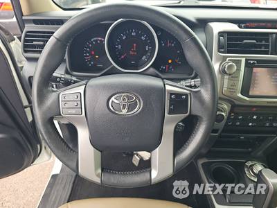 2013 Toyota 4Runner Limited - zdjęcie 10 z 22 - miniatura