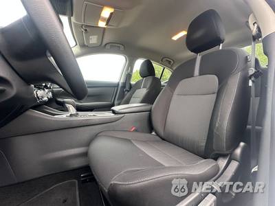 2025 Nissan Sentra SV - zdjęcie 9 z 25 - miniatura