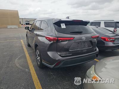 2021 Toyota Highlander XLE - zdjęcie 5 z 21 - miniatura