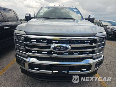 2024 Ford Super Duty F-250 Lariat Crew Cab Medium Bed - zdjęcie 2 z 22 - miniatura